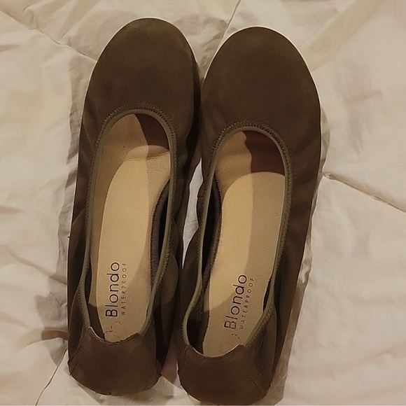 Blondo Women's Waterproof Flats - Brown - Like-New Condition! - Picture 1 of 2